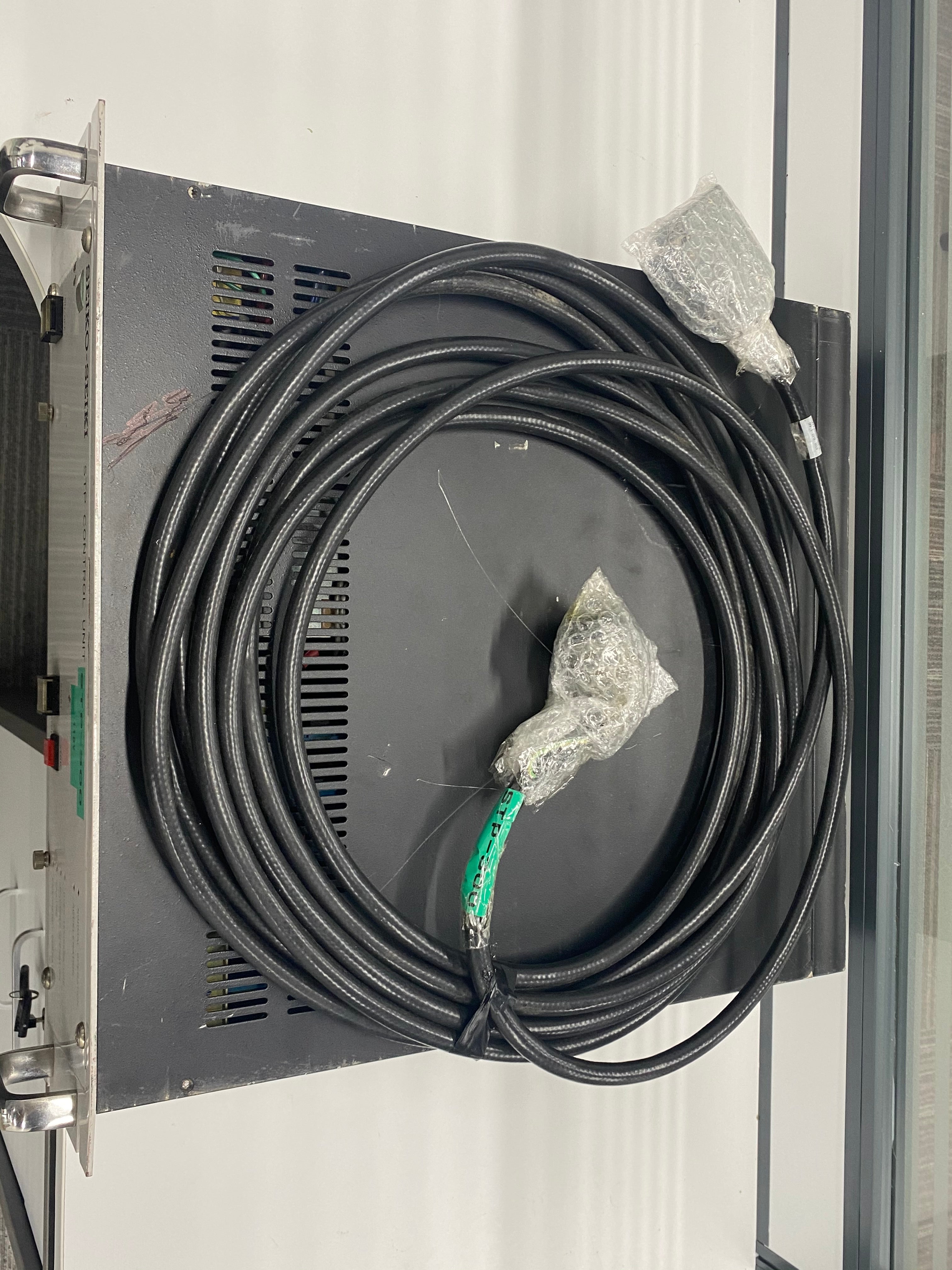 STP-300 / TURBOMOLECULAR PUMP  CONTROL UNIT, SCU-300 / SEIKO SEIKI