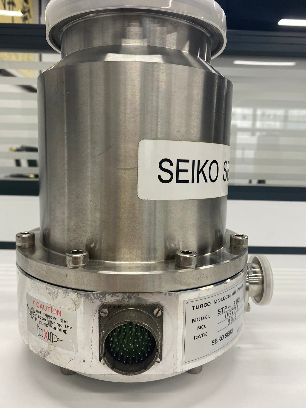 Seiko Seiki STP-300H Turbo Pump